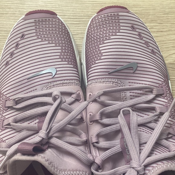Nike zoom training women’s shoes, size 7.5|UK 38.5 - Picture 6 of 6